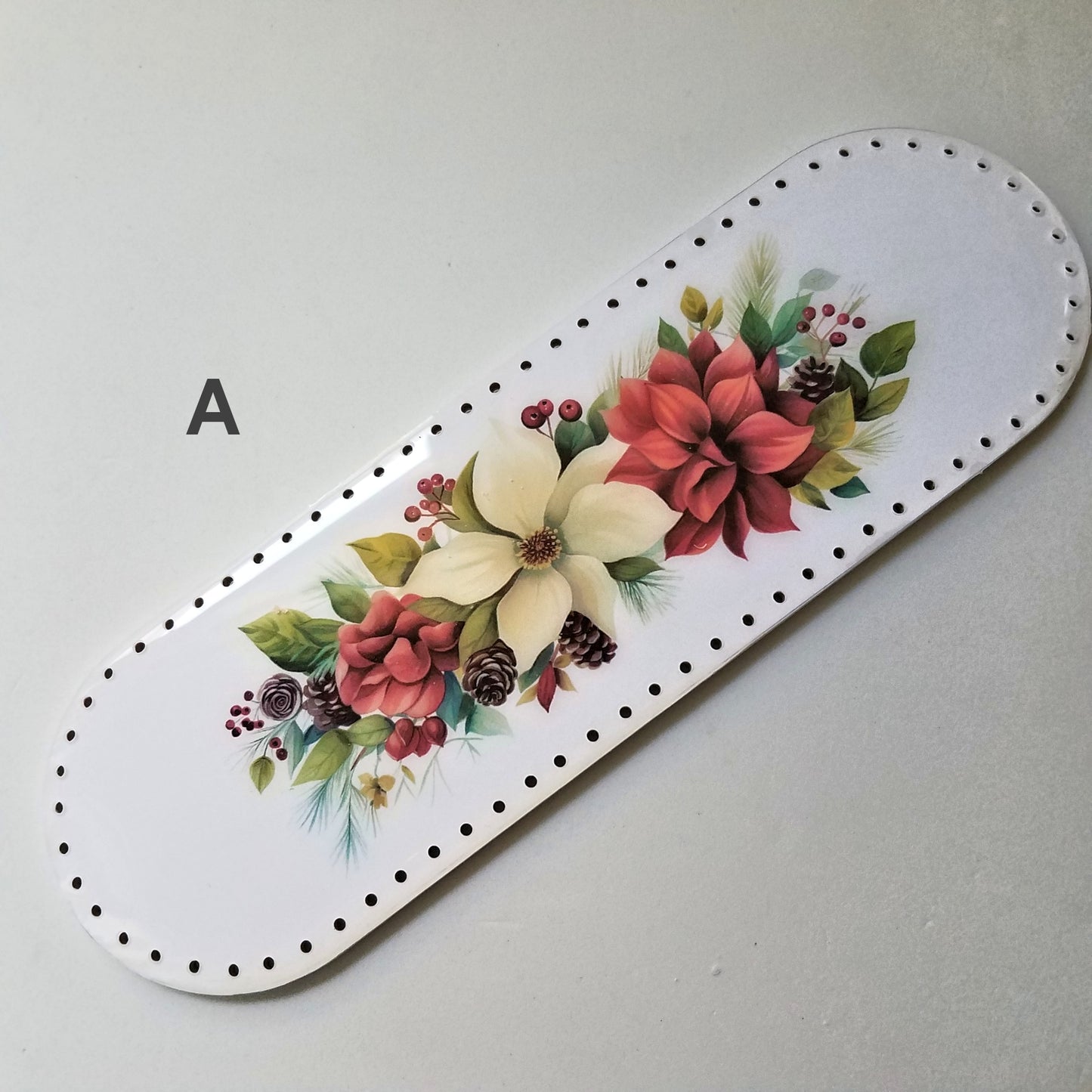 Christmas Bouquet Pine Needle Cracker Basket Centers