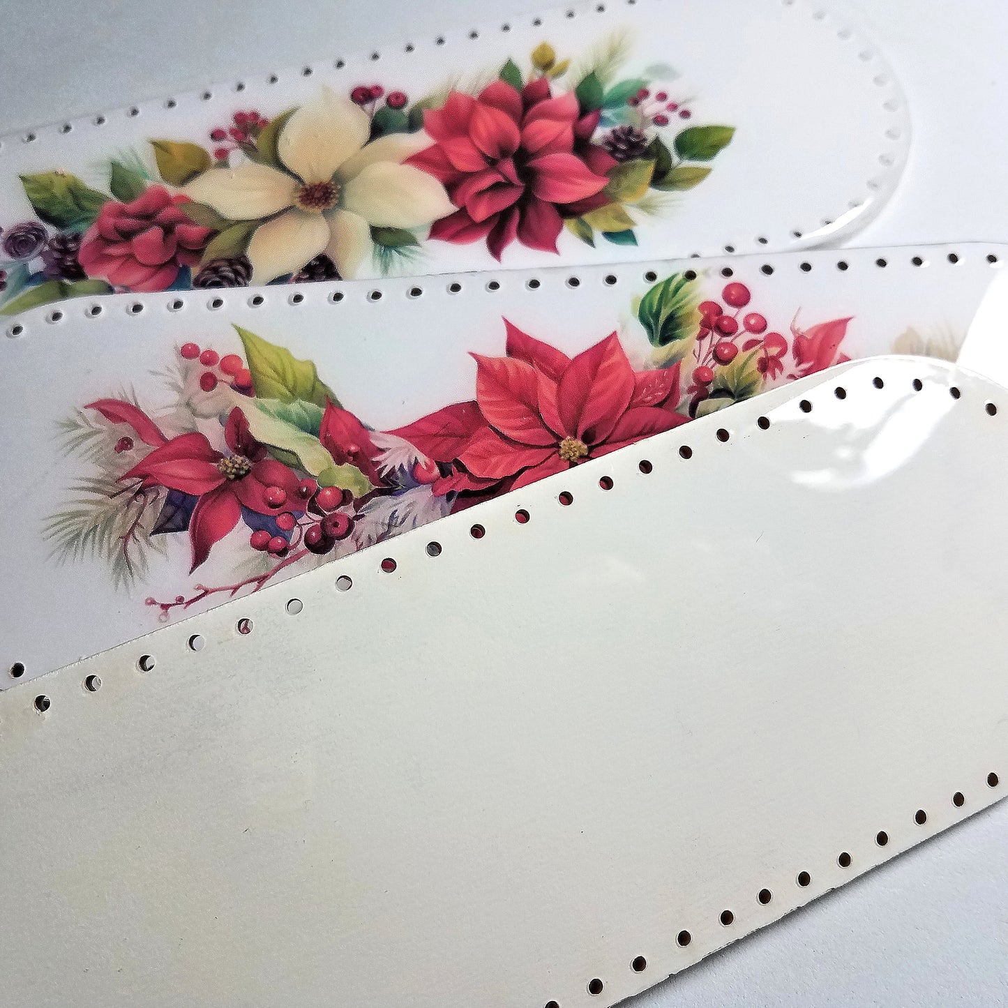 Christmas Bouquet Pine Needle Cracker Basket Centers