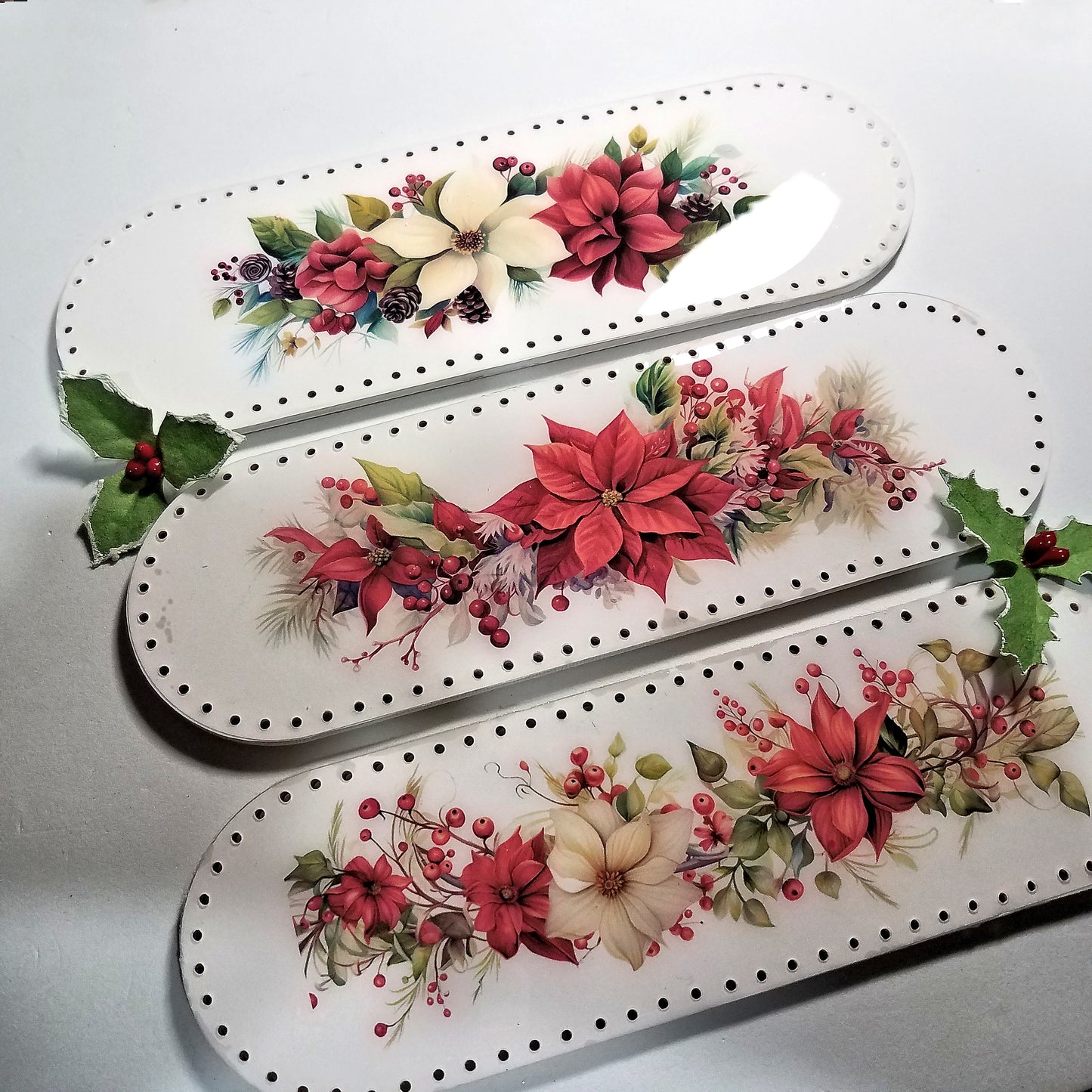 Christmas Bouquet Pine Needle Cracker Basket Centers
