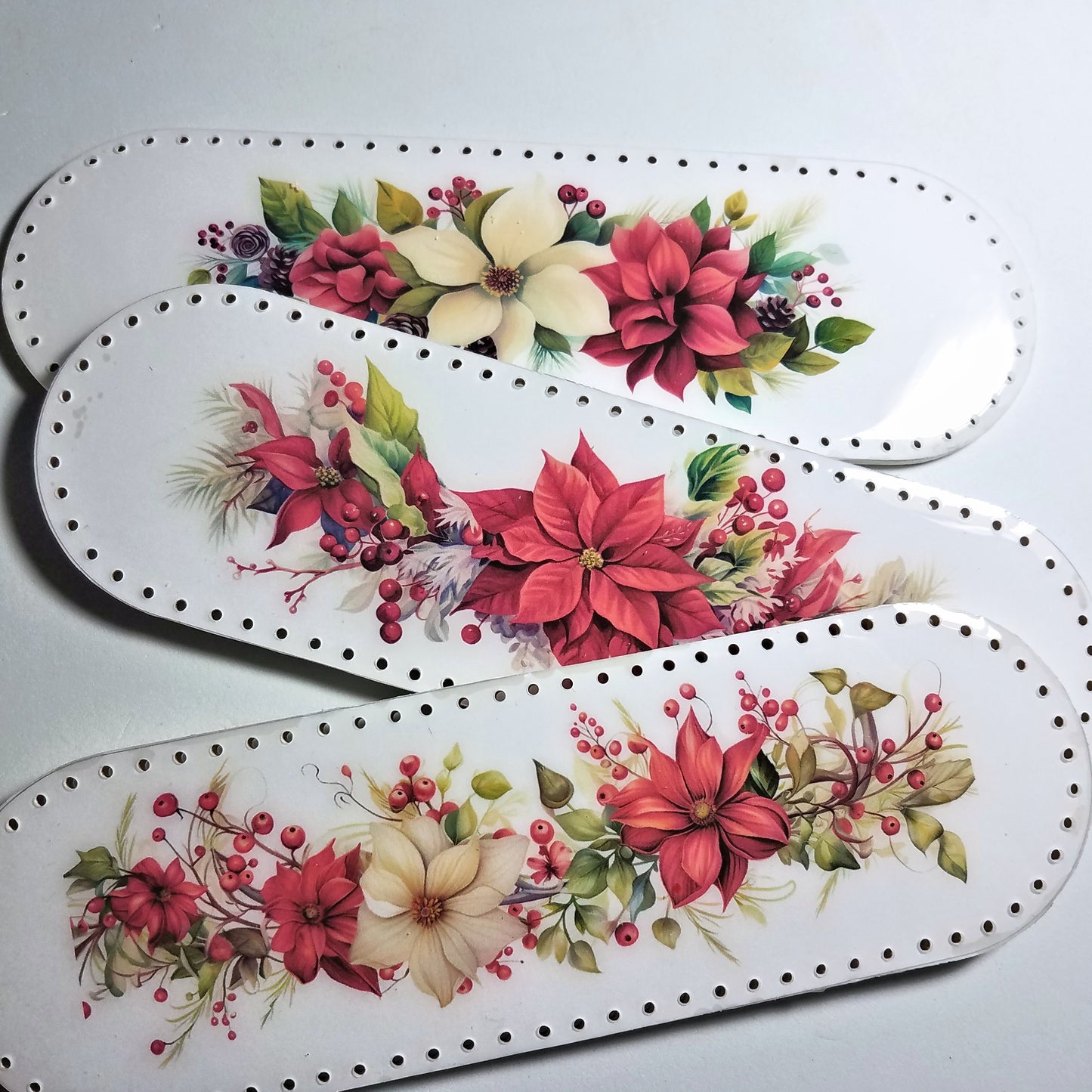 Christmas Bouquet Pine Needle Cracker Basket Centers